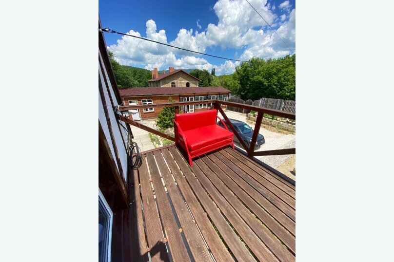 Фото на Ялтинской, 8