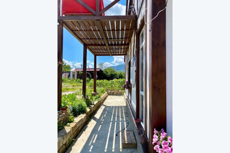 Фото на Ялтинской, 8