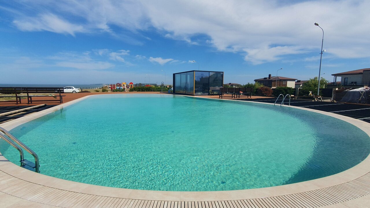 Фото Солнечный берег на улице Центральная 44