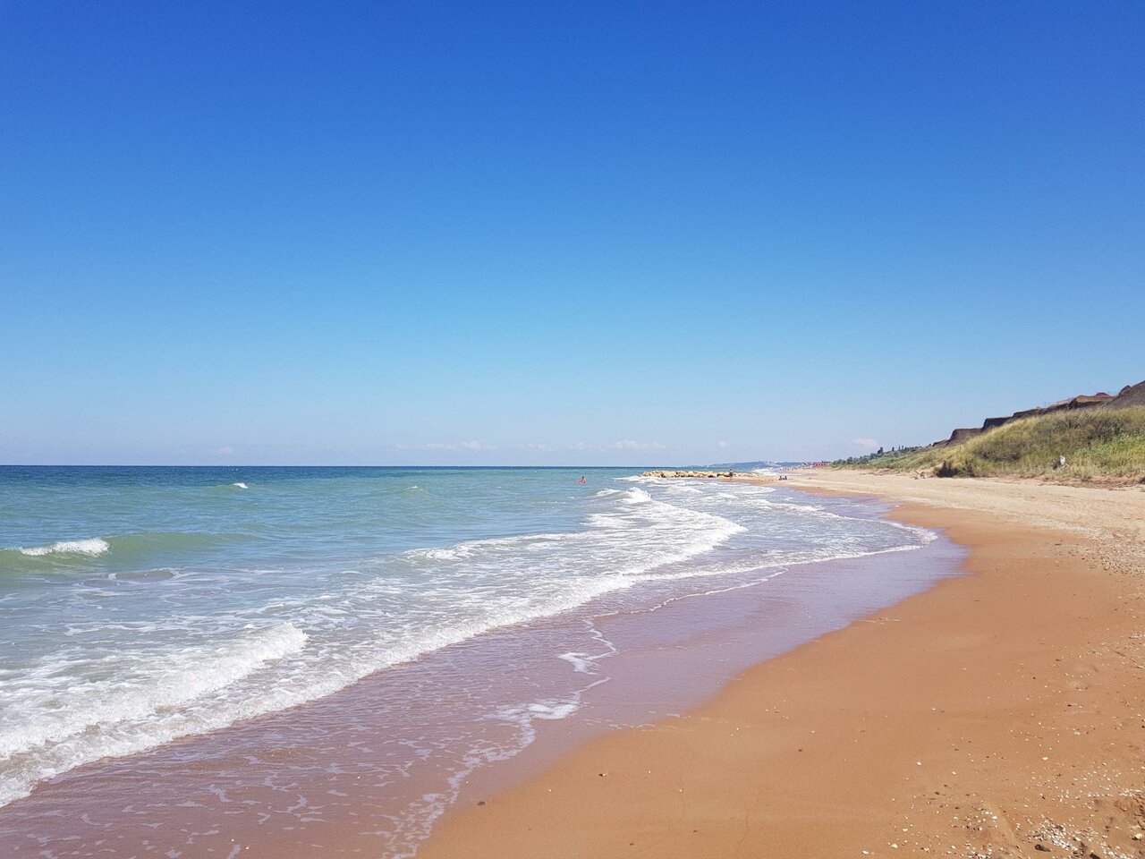 Фото Солнечный берег на улице Центральная 44