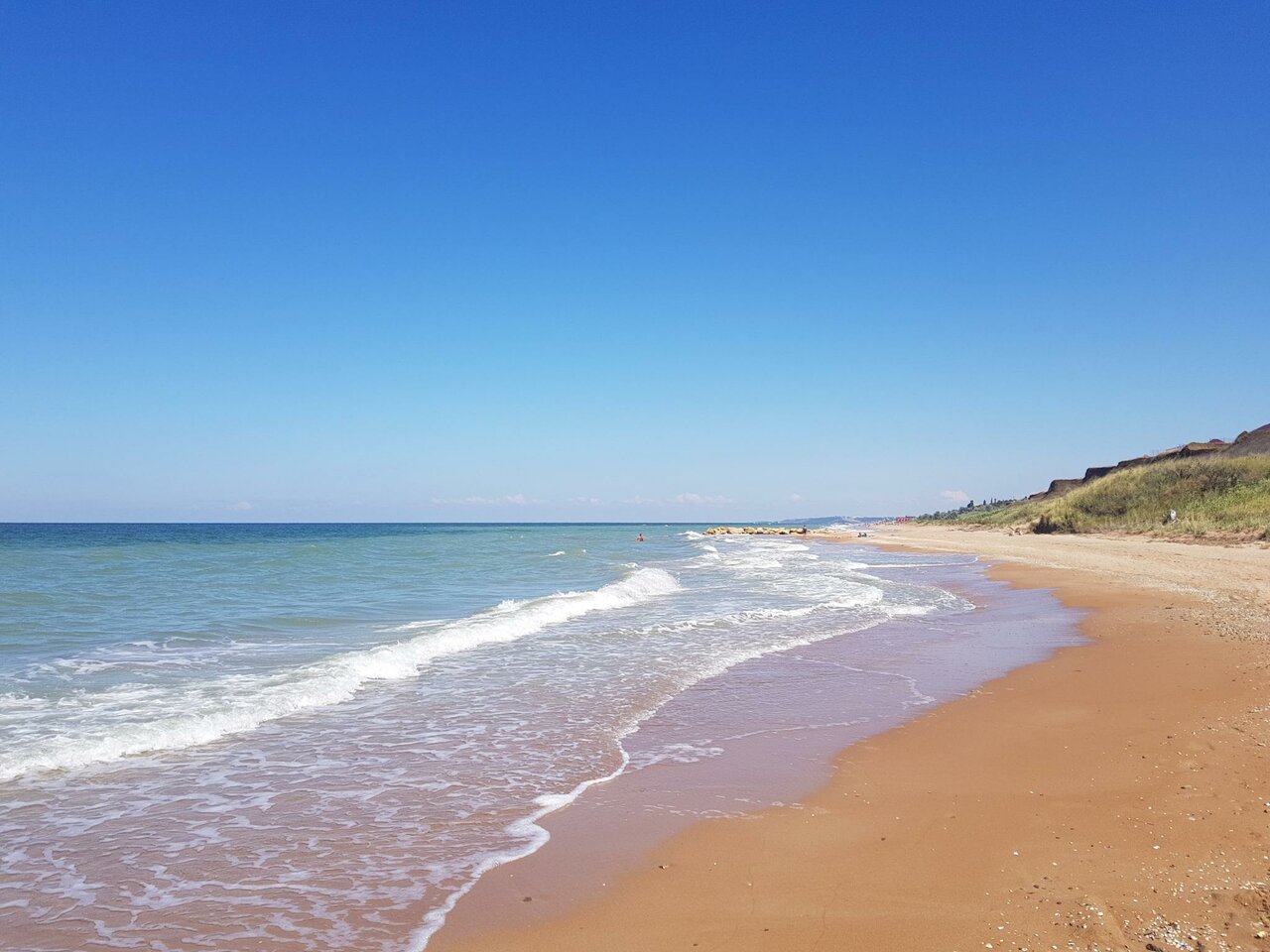Фото Солнечный берег на улице Вишневая 6